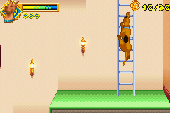 Scooby-Doo 2: Monsters Unleashed (Game Boy Advance) screenshot: Scooby can climb ladders... quite impressive for a dog! Of course, Scooby can talk, so climbing ladders isn't much.
