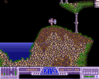 Exile (Amiga) screenshot: We have filled the flask with water