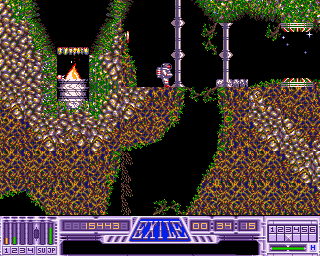 Exile (Amiga) screenshot: How do we get the item in the fire?