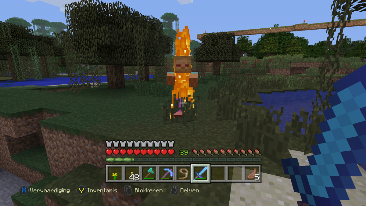 Minecraft: PlayStation 4 Edition (Xbox One) screenshot: Enemies catch fire when it is daytime