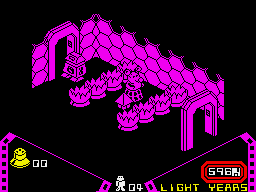 Alien 8 (ZX Spectrum) screenshot: Screen colours are varied
