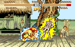 Street Fighter II (Amiga) screenshot: E. Honda is receiving electric shocks from Blanka.