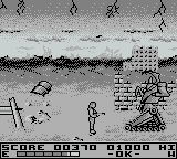 T2: Terminator 2 - Judgment Day (Game Boy) screenshot: As John Connor, destroy this Hunter-Killer to progress to Skynet