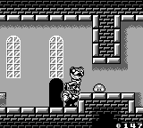 Wario Land II (Game Boy) screenshot: Until Wario chucks another enemy at him.