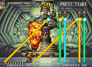 Metal Slug 4 (Neo Geo) screenshot: A little old guy linked into a big pod attacks, surrounding Fio with a row of multiple laser beams.