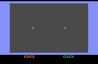 Warring Worms: The Worm (re)Turns (Atari 2600) screenshot: Arena 0 in tank mode, no trails...