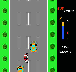 MotoRace USA (NES) screenshot: Going in between two cars