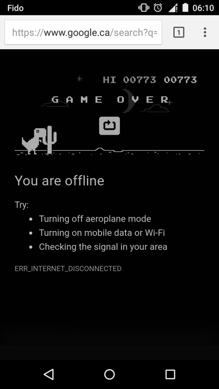 Google Chrome (included game) (Android) screenshot: Somewhere around the 700 mark, the Android game shifts from day to night, a sudden transition that can be... disorienting.