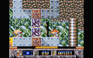 Elvira: The Arcade Game (Atari ST) screenshot: Elviras way is blocked by that door