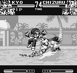 King of Fighters R-1 (Neo Geo Pocket) screenshot: After using her illusionist move, Chizuru is counter-attacked by Kyo and his anti-air move Oni Yaki.