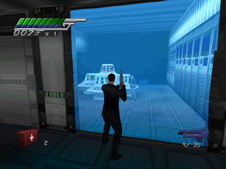 007: Tomorrow Never Dies (PlayStation) screenshot: Locked control room