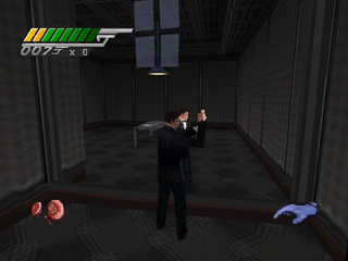 007: Tomorrow Never Dies (PlayStation) screenshot: Bond using one of his gadgets, the explosive cufflinks.