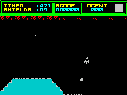 Thrust II (ZX Spectrum) screenshot: Navigating over the top of a hill, the red dust in the sky prevents flight any higher.