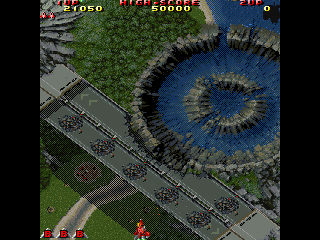 Raiden II (Windows) screenshot: Impressive crater.