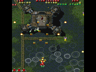 Raiden II (Windows) screenshot: Boss 1. Mech-Spider.