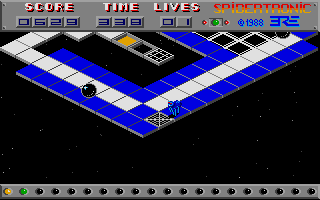 Spidertronic (Atari ST) screenshot: Laying a web is the only way to kill an enemy