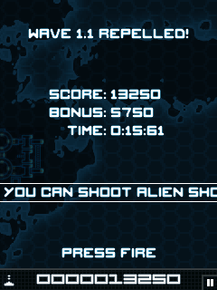 Space Invaders Evolution (J2ME) screenshot: Level completed