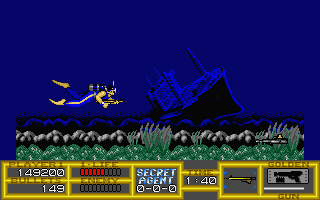 Sly Spy: Secret Agent (Atari ST) screenshot: Underwater level.