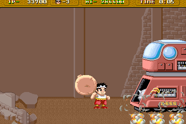 Hammerin' Harry (Arcade) screenshot: 2nd Boss