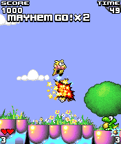 Mayhem's Magic Dust (J2ME) screenshot: Attacking a bird