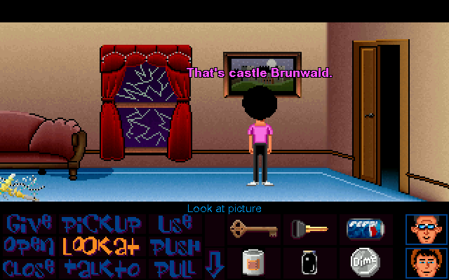 Maniac Mansion Deluxe (Windows) screenshot: The number of commands has been reduced without any loss and a very important one has been added - "Look at"! The comments aren't usually very interesting, but this one completes an Easter egg.