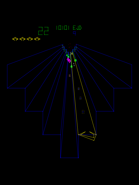 Tempest (Arcade) screenshot: Strange figure