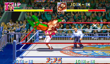 Saturday Night Slam Masters (Arcade) screenshot: Throw him.