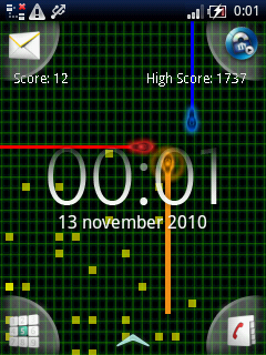 Tronic (Android) screenshot: Trying not to crash into the other cycles