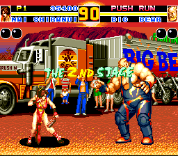 Fatal Fury 2 (TurboGrafx CD) screenshot: Mai is ready to fight the giant Big Bear from Australia...