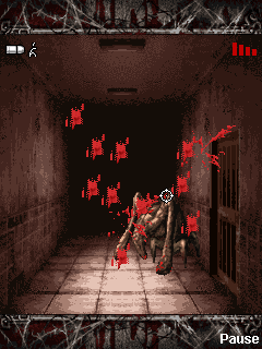 Silent Hill: Orphan (J2ME) screenshot: Taking damage