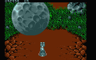 Frenetic (Atari ST) screenshot: First boss, hiding inside a stone shell