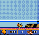 Tom and Jerry in Mouse Attacks! (Game Boy Color) screenshot: Each time you hit an enemy, you health level (the cheese) will decrease