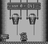Wario Land: Super Mario Land 3 (Game Boy) screenshot: Choose a bucket up to three times: either you loose half your coins, or you double your amount.