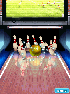 Let's Go Bowling (J2ME) screenshot: Ball hits pins