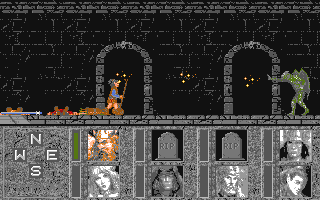 Heroes of the Lance (Amiga) screenshot: Tasslehoff chases a Baaz spellcaster.