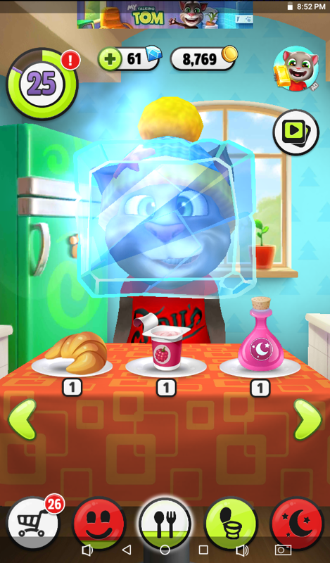 My Talking Tom (Android) screenshot: Tom is too cold when you feed it with an snowman.