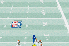 Madden NFL 2003 (Game Boy Advance) screenshot: No one can catch him!