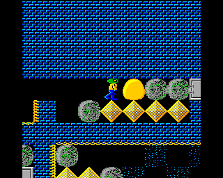 Repton 3 (Acorn 32-bit) screenshot: An egg