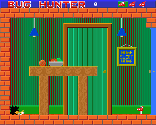 Bug Hunter / Moon Dash (Acorn 32-bit) screenshot: Starting out on first level (Bug Hunter)