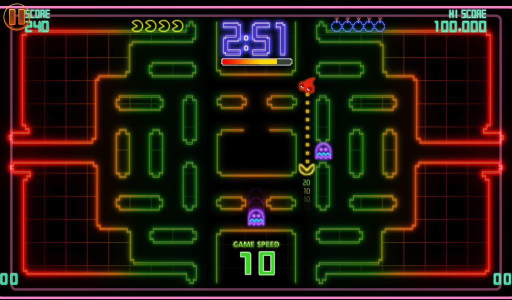 Pac-Man: Championship Edition DX (Android) screenshot: The power pellet turns the tables, but only for a limited amount of time!
