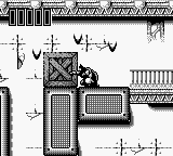 Batman: Return of the Joker (Game Boy) screenshot: Punching