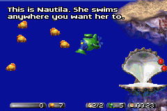 The Amazing Virtual Sea-Monkeys (Game Boy Advance) screenshot: Hurry! You must pick up all the Goldfish before the first Sea-Monkey reaches the Shell!