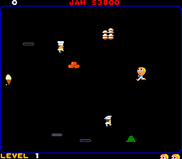 Food Fight (Arcade) screenshot: Go for the cone.
