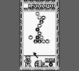 Bust-A-Move 3 DX (Game Boy) screenshot: Here we bounced the ball off the level boundaries.