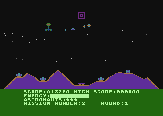 Cosmic Tunnels (Atari 8-bit) screenshot: Leaving the second wormhole.