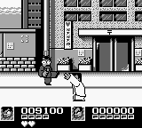 Nekketsu Kōha Kunio-kun: Bangai Rantōhen (Game Boy) screenshot: Or just toss 'em around like ragdolls.