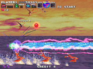 G Darius (Arcade) screenshot: Destroying beam
