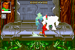 Justice League: Chronicles (Game Boy Advance) screenshot: Fight on a elevator