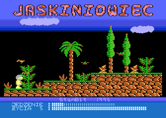 Jaskiniowiec (Atari 8-bit) screenshot: Spikes and birds