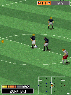 2006 Real Soccer 3D (J2ME) screenshot: Kick off